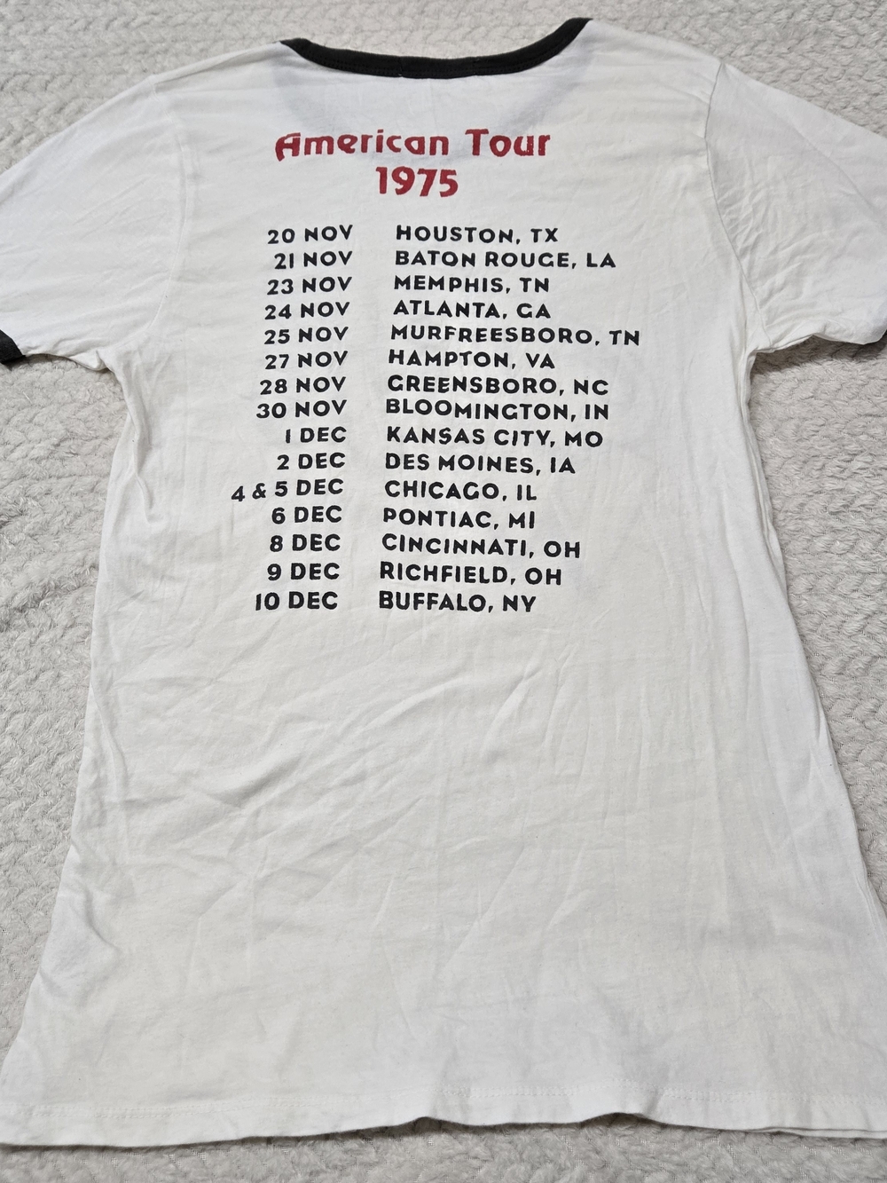 '75 White Graphic Ringer Tee - Picture 5 of 9